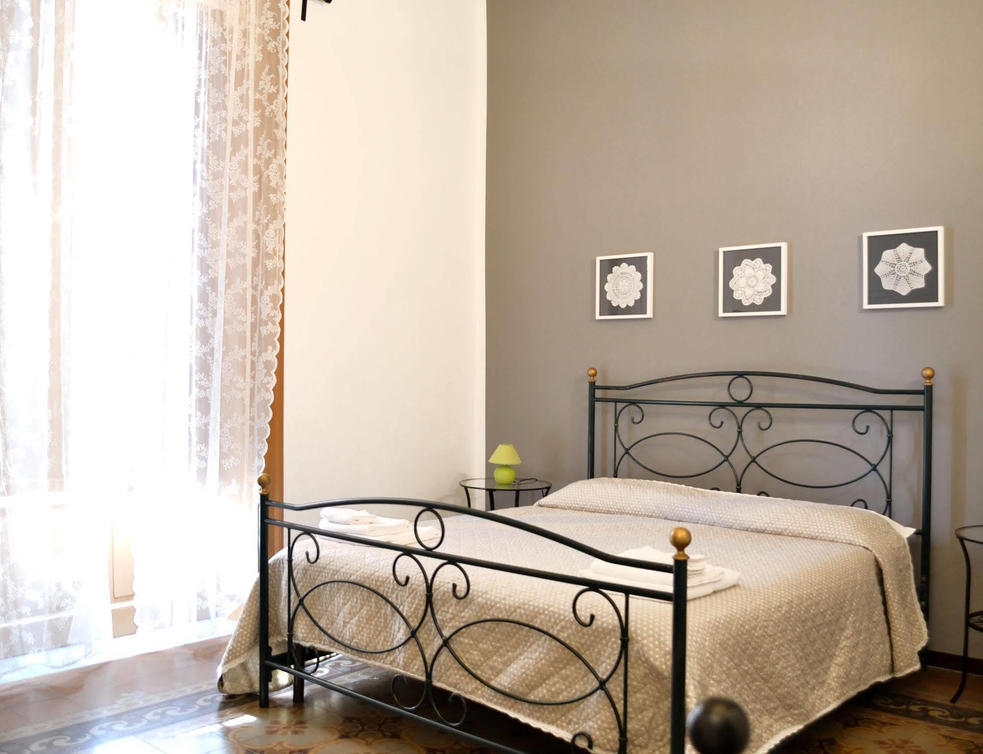 Bed and Breakfast Residenza Di Maggio Palermo Exterior foto